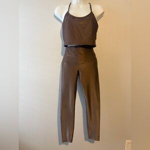 Koral  workout set 
Leggings and top